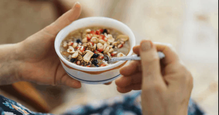 healthy-diet-make-quick-and-healthy-turkish-snack-in-a-mug